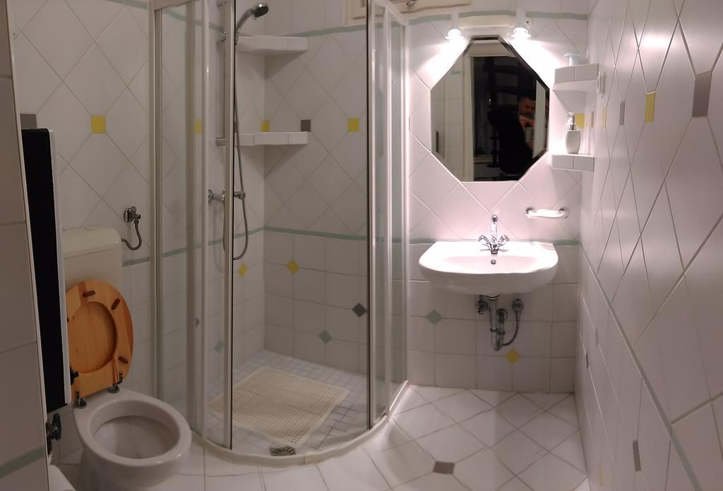 Napsugár Vendégházikó Orosháza Esterno foto